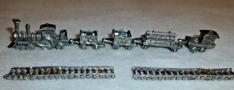 Vintage Die Cast Metal Miniature Pewter Railroad Locomotive lot 7 2tracks- 5cars