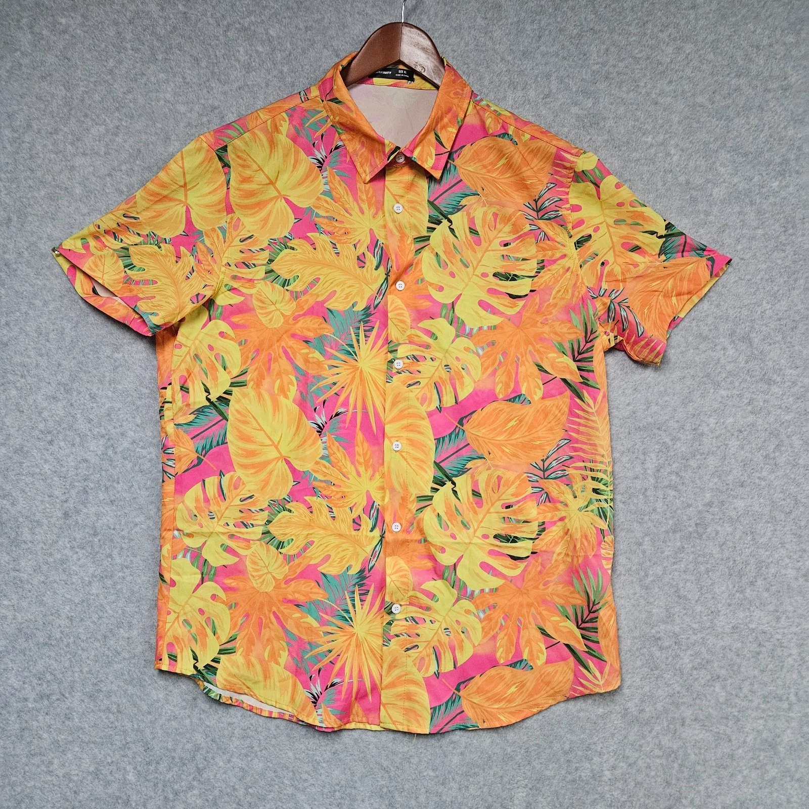 SheIn Manfinity Men's XL short sleeve Hawaiian Tropical Party Vacation Shirt