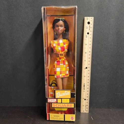 Barbie HIP 2 BE SQUARE CHRISTIE African American Orange 28314 Vintage 2000 - NEW