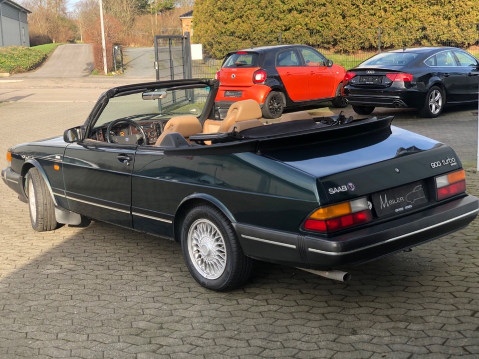 Saab 900 og