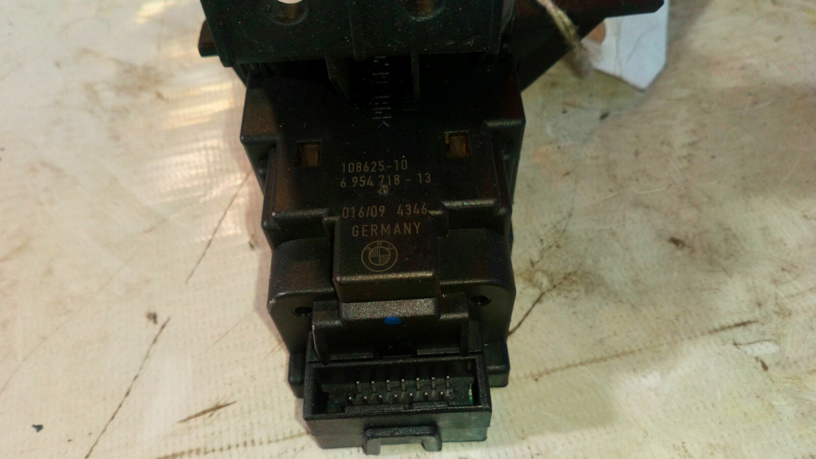 BMW 1 SERIES Petrol E81/E82/E87/E88 Ignition Key Reader & Key 6954718