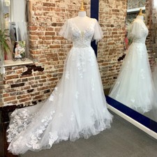 Beach Wedding Dresses V Neck Short Sleeves Lace Appliques Tulle Bridal Gown New