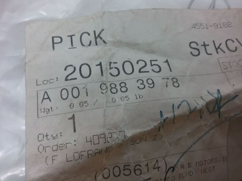 0019883978 NEW OEM Scuff Plate Clip 01-05 MERCEDES C320 MB-3-1 | eBay 