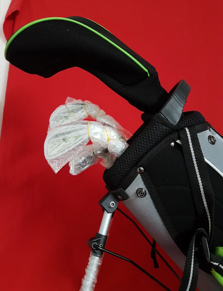 KVV Junior Golf Club Set. Stand Bag, Cover, Driver, 7 Iron, Wedge & Putter. - Image 4 of 4