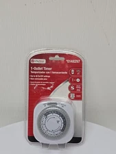 UTILITECH 1-Outlet White Mechanical Timer / NEW D33