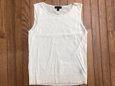 Saks Fifth Avenue Cream beige sleeveless Cashmere top size large Scoop Neck