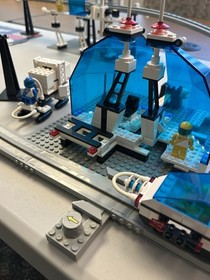 LEGO Space: 6990 Futuron Monorail Transport
