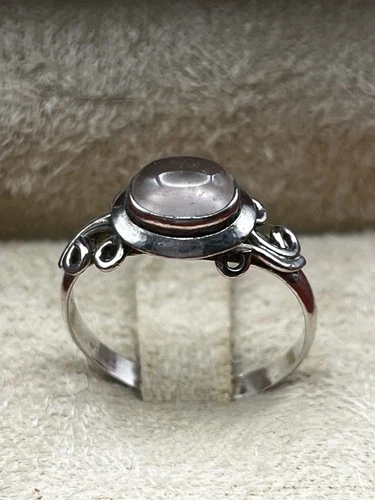 Rose Quartz Sterling Silver Ring Vintage Size 6 Very Comfortable To Wear