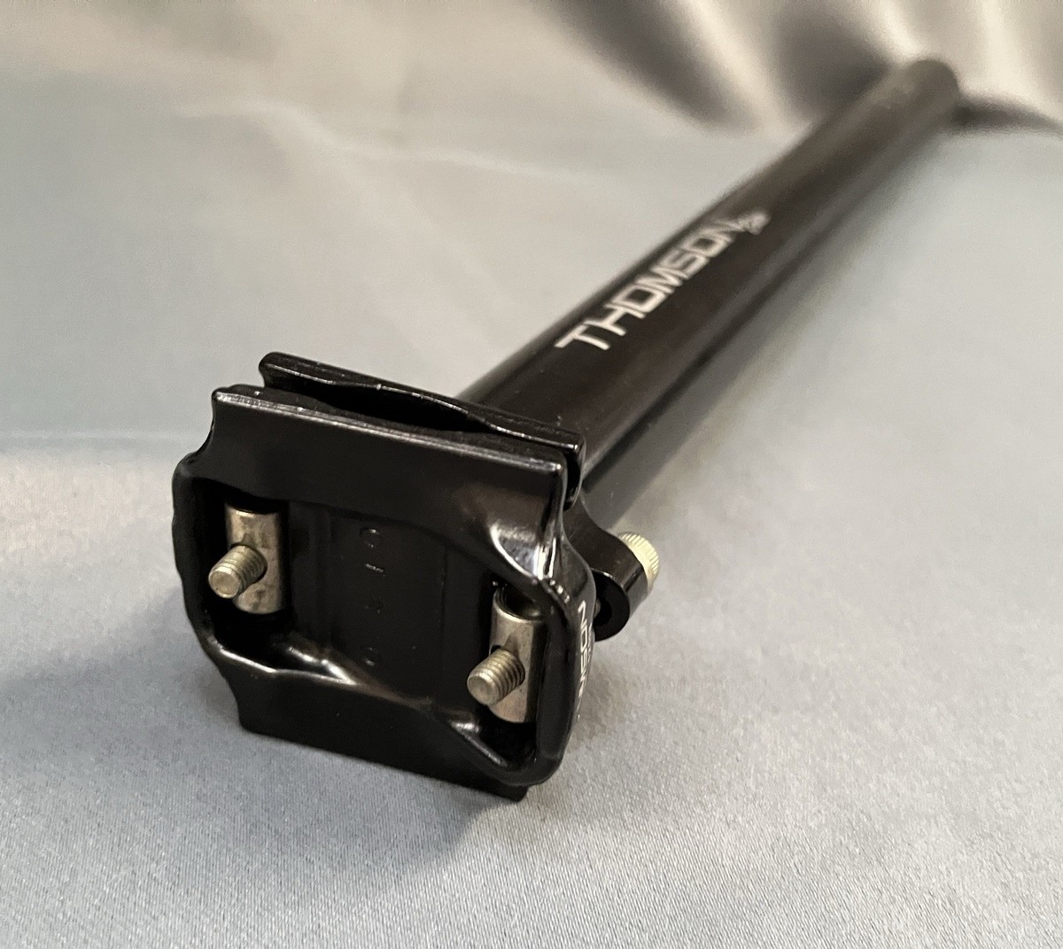 【値下げ】THOMSON SP-E128ストレートシートポスト 30.9×367 Thomson Elite SP-E128 Seatpost 30.9 x 367mm Uncut Zero Setback 2