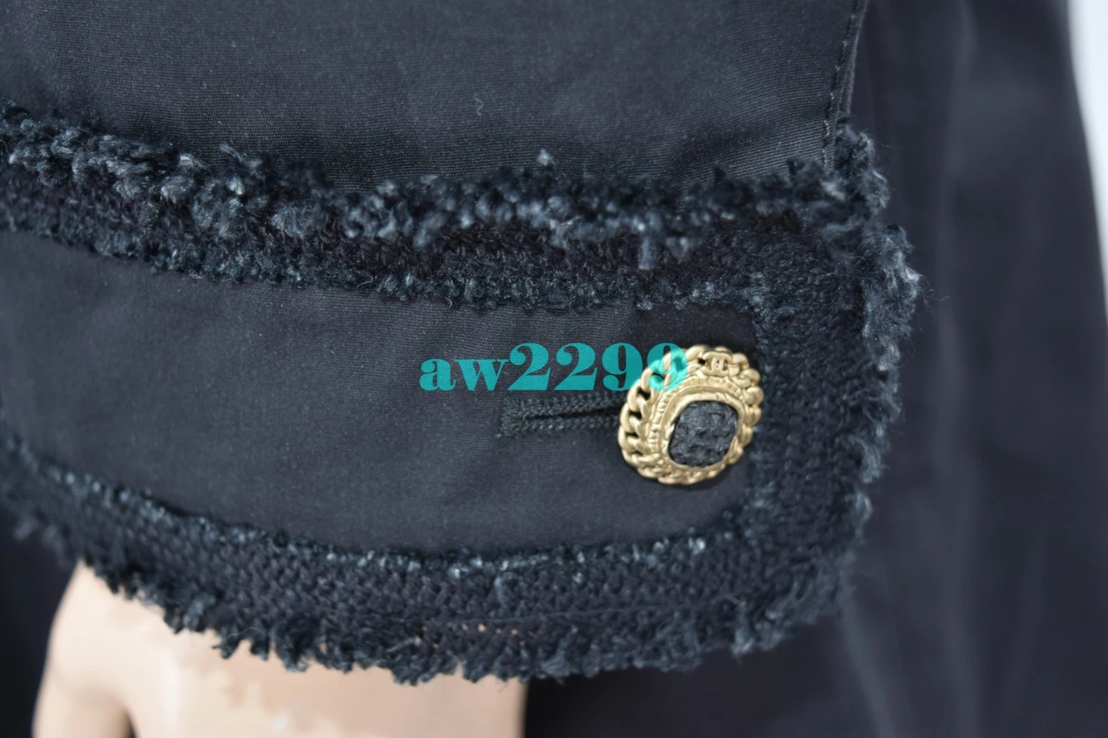 TRENCH CHANEL 10S 2010 PIÙ RICERCATO TWEED FRANGE CON FINITURE CINTURA FR 34 NERO