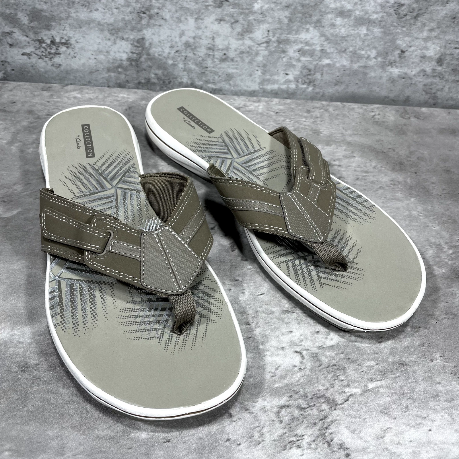 Clarks Collection Infradito Donna 10 M Brezza Mare Taupe Perizoma Regolazione. Cinghia