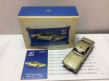 HALLMARK 1966 OLDSMOBILE TORONADO COUPE ORNAMENT New in box 14 Classic Cars