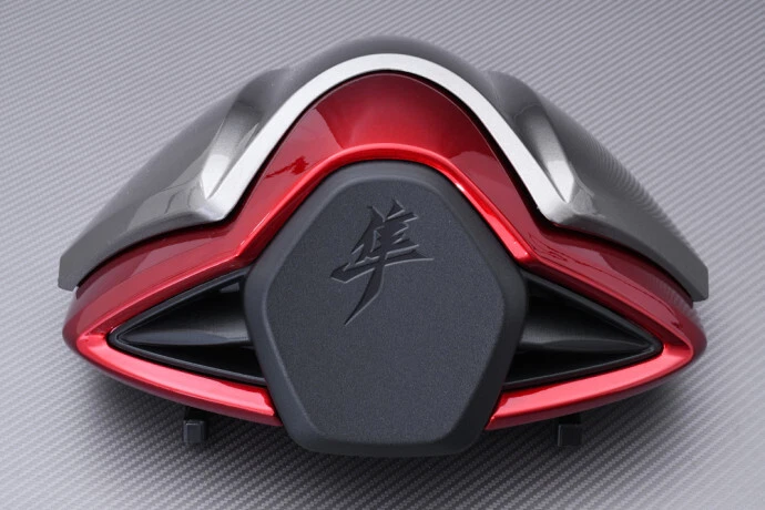 Grau&Rot Soziusabdeckung Sitzabdeckung SUZUKI HAYABUSA GSXR 1300 /1340 2021-2025 - Bild 3 von 4