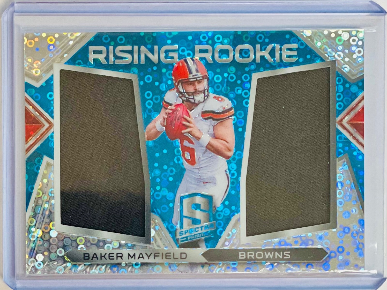 Baker Mayfield Panini Spectra Rising Rookie Materials #3 Blue
