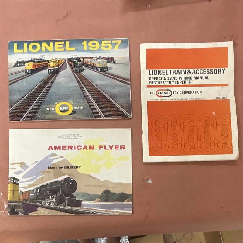 Lionel Vintage 1957 Catalog & Train Operating/Wiring Manual w/ American Flyer