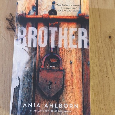 Brother Taschenbuch   Ania Ahlborn, Horror-Roman auf Englisch, Gallery Books