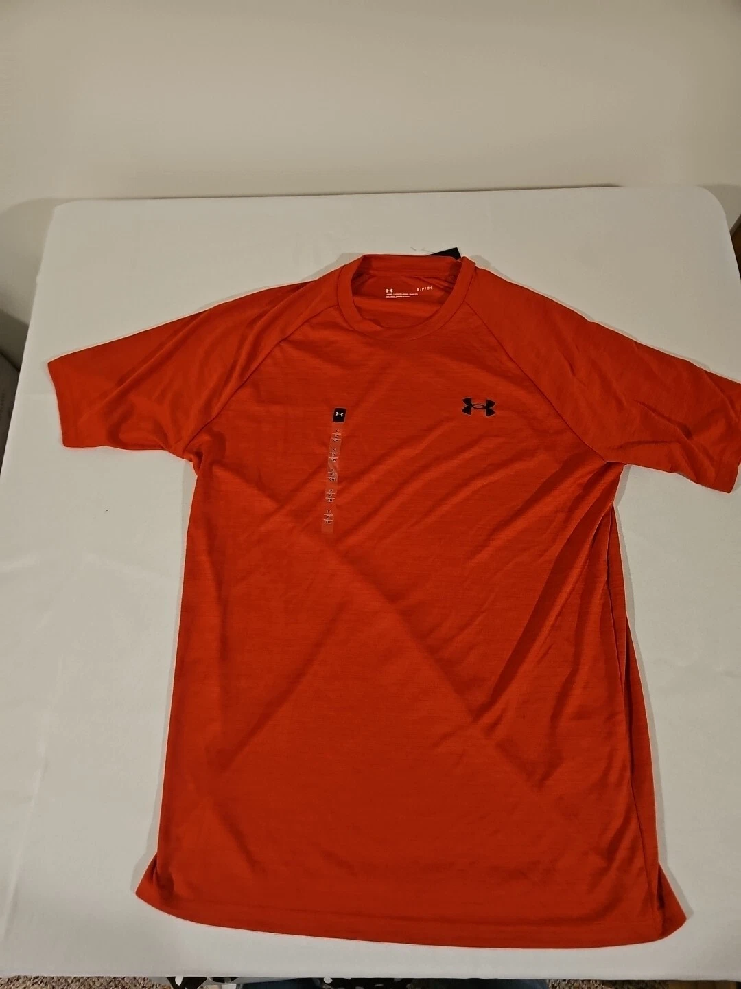 NWT XS Under Armour Men’s Small 2.0 Short Sleeve