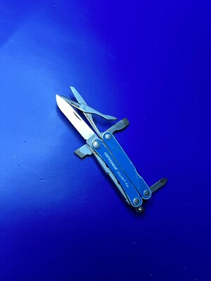 Leatherman Squirt PS4 Multi Tool, Knife, Pliers - Blue