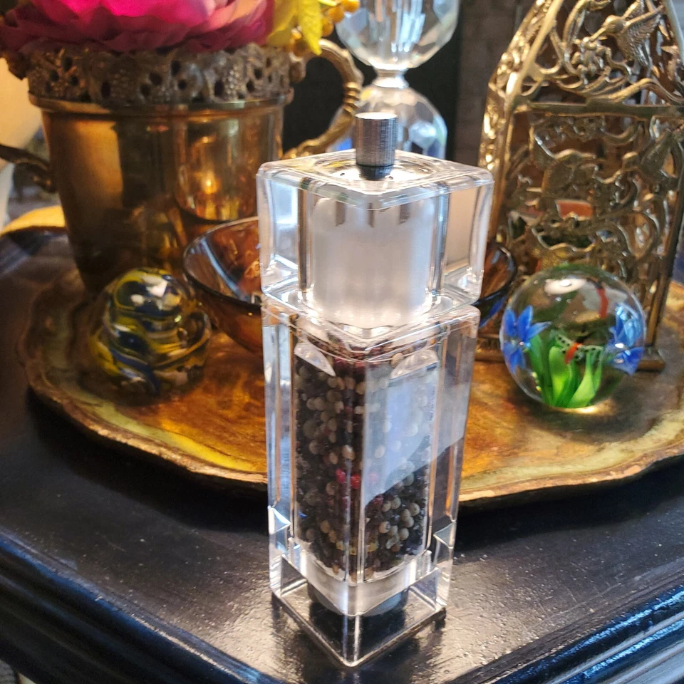 Salero y pimienta combinado acrílico Peugeot Pontarlier - relleno Foto 4 de 4