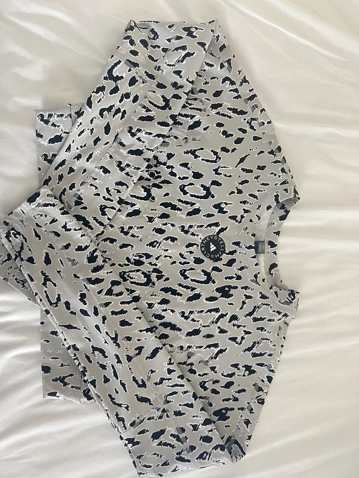 Stella McCartney 阿迪达斯短款豹纹上衣女式尺寸 XLarge  — 第 2/3 张图片