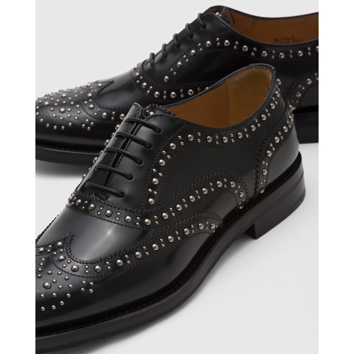 靴 Church's BURWOOD MET BLK POLISHED Church's Burwood Polished Studded Brogues | Black | FARFETCH