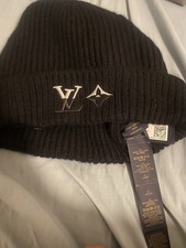 Louis Vuitton Black Men's Solid Knit Beanie Hat Made in Italy