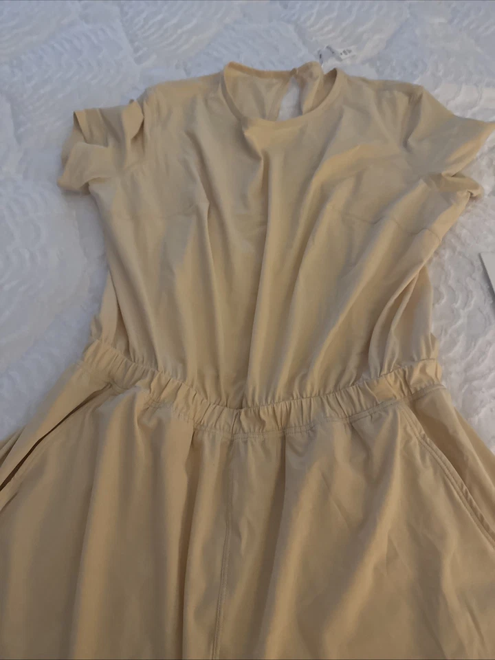 Mameluco ligero de cuello alto Lululemon para mujer talla 6 nuevo con etiqueta Foto 2 de 4