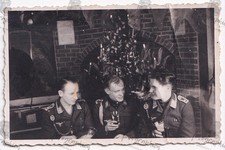 orginal Foto 2. Weltkrieg Deutschland Luftwaffe Soldat Offizier Uniform Feier