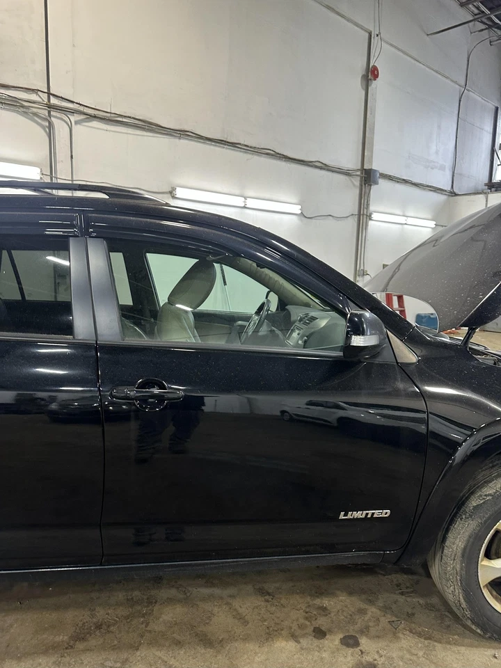 Used Front Right Door Assembly Front fits: 2012 Toyota Rav4 electric windows US Foto 2 de 4