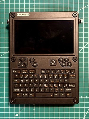 Clockwork Pi uConsole RasPi CM4 lite 8GB, Akkus, OVP, Linux, Cyberdeck, Hacking