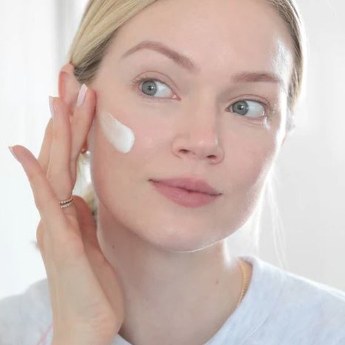 Skin Set for Women Vitamin C Serum 20% & Face Wash Foaming Cleanser Care Bundle - Picture 10 of 12