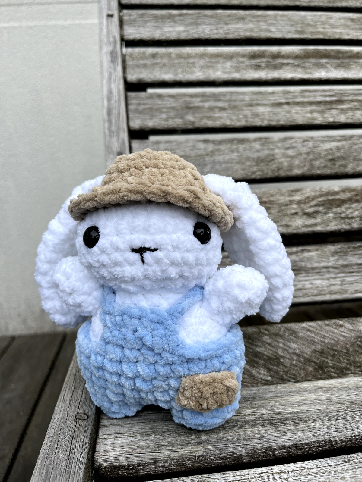 Amigurumi lapin doudou peluche fait main pour poussette et sieste bébé
