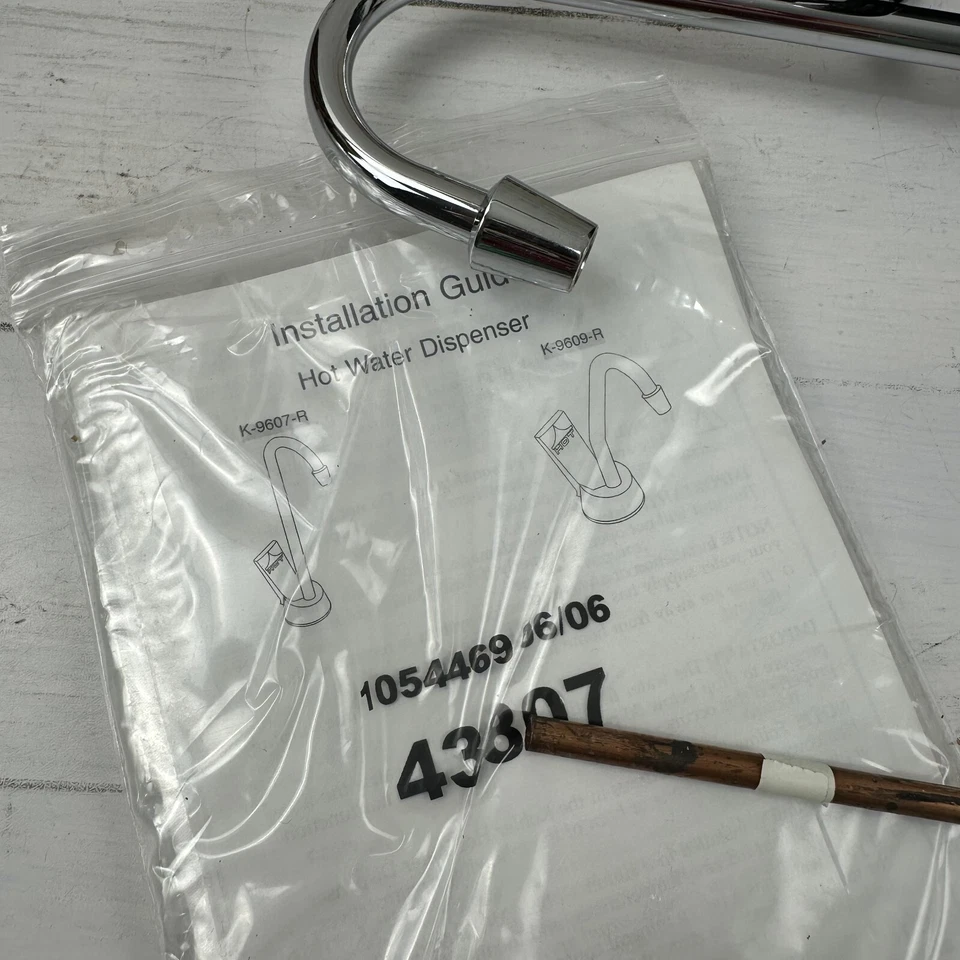 Grifo dispensador de agua caliente Kohler - plata 9307 SST caja abierta Foto 2 de 4