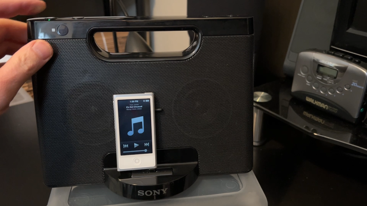 Buy Sony RDP-M7IPN Music Speaker iPhone iPod Lighting Dock Audio