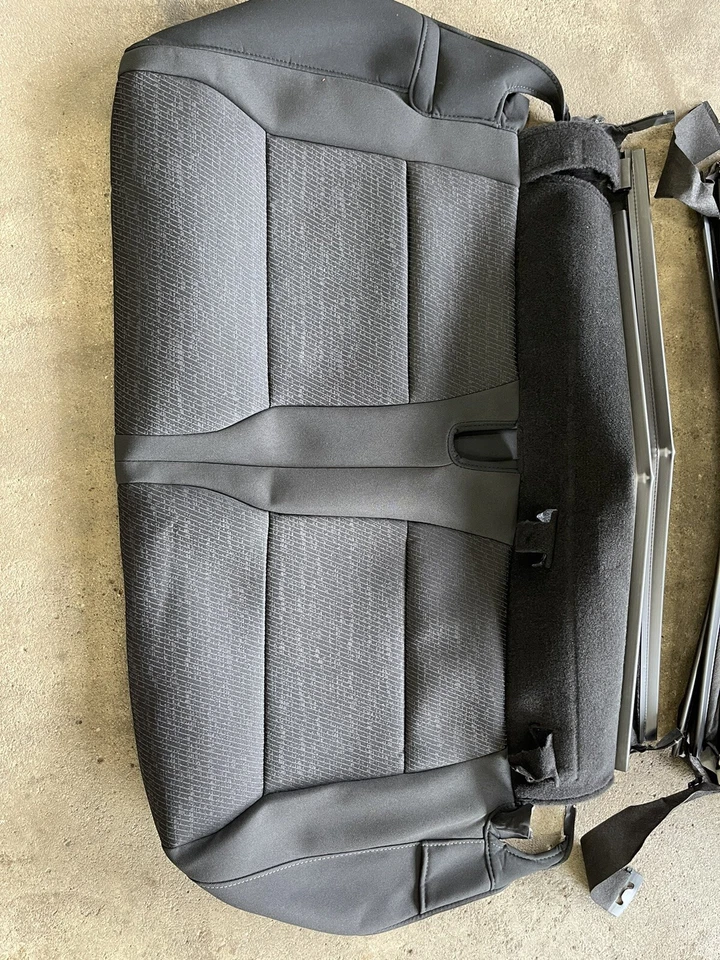 FACTORY OEM REPLACEMENT CLOTH SEAT COVERS BLACK 2022 FORD F150 SUPER CREW - Image 2 of 4