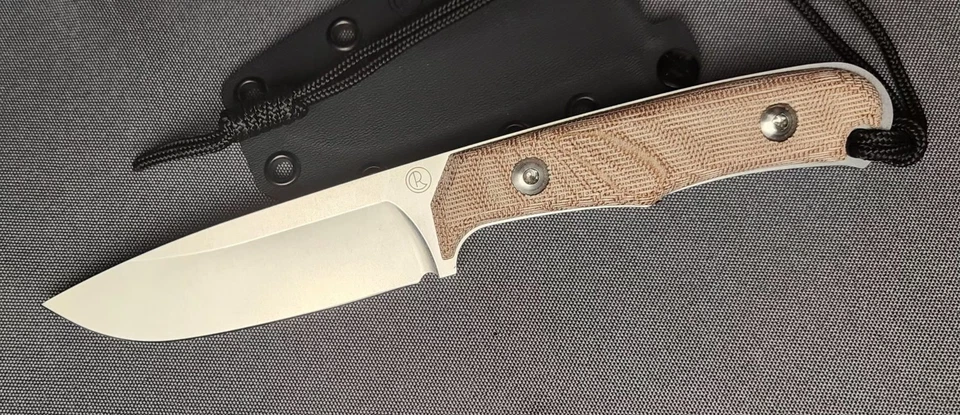 Chris Reeve Knives (CRK) Magnacut Backpacker - Tan Micarta - Novo na caixa! 🔥 - Imagem 3 de 4