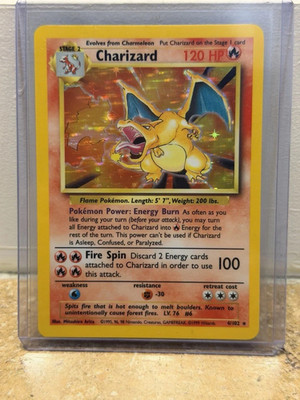 Pokémon TCG Charizard 4/102 Base Set Unlimited Holo Rare HP - Nintendo 1999 Card