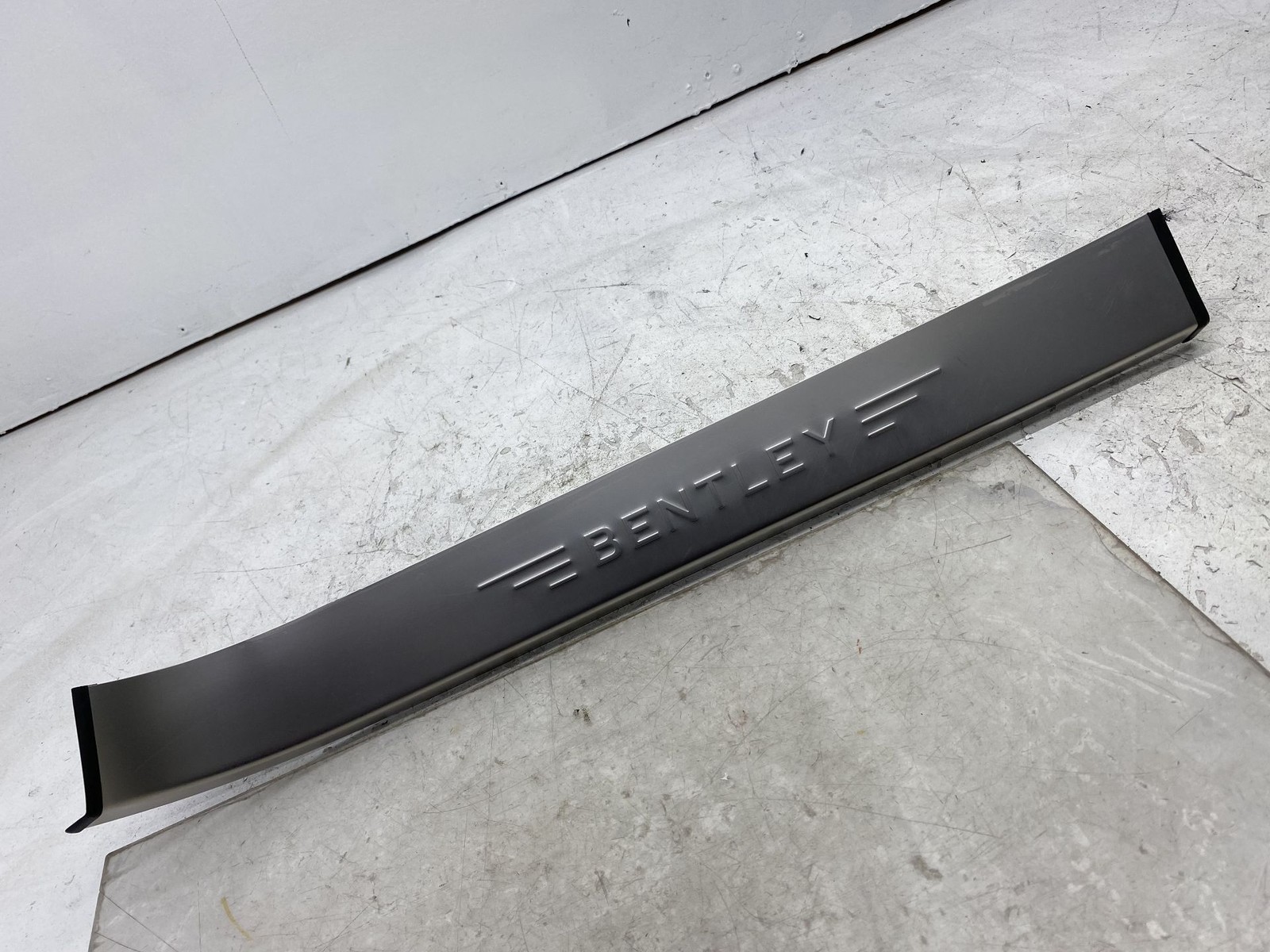 Bentley Flying Spur 2013-2018 FRONT+LEFT Scuff plate
