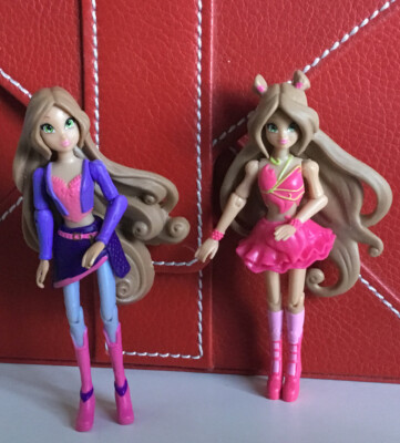2 WINX CLUB Flora 3.75'' Mini Doll Figure Jakks Pacific 2012 Viacom F23