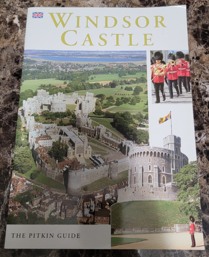 Windsor Castle: The Pitkin Guide by Sir Robin Mackworth Windsor Castle: The Pitkin Guide by Sir Robin Mackworth