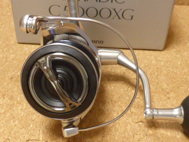 リール SHIMANO 23STRADIC C5000XG SHIMANO Spinning Reel 23 Stradic C5000XG Ambidextrous Silver