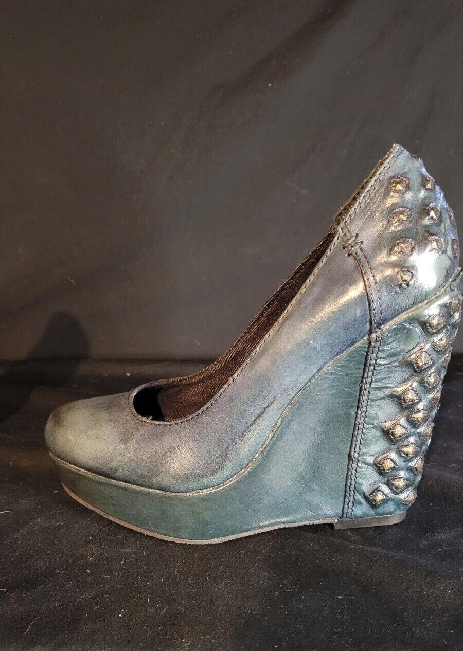 Calvin Klein Jeans Hillary Platform Wedges Size 7.5 Excellent Condition-image