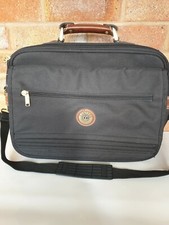  Carlton InternationalSmall Hold All