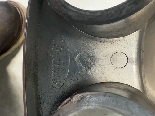 10 Lug Sami Truck Rear Wheel Axle Cover Topline Cap Used - Picture 8 of 12