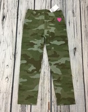 Baby Gap Girls 4 / 4T Green Camouflage With Pink Heart Leggings Pants. Nwt