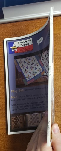 SIGNED Talking Quilts & Friends by Jeanette Pie 2004 - Picture 4 of 4