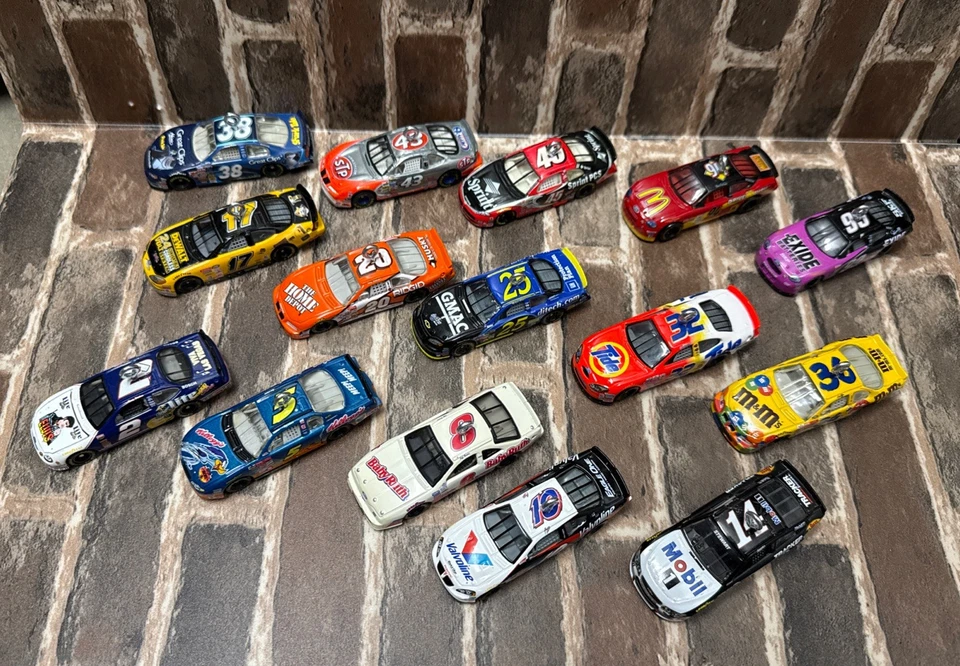 Lot Of 15 Assorted Nascar 1/64 Diecast Christmas Ornaments Stewart/Labonte+ MORE - Image 4 of 4