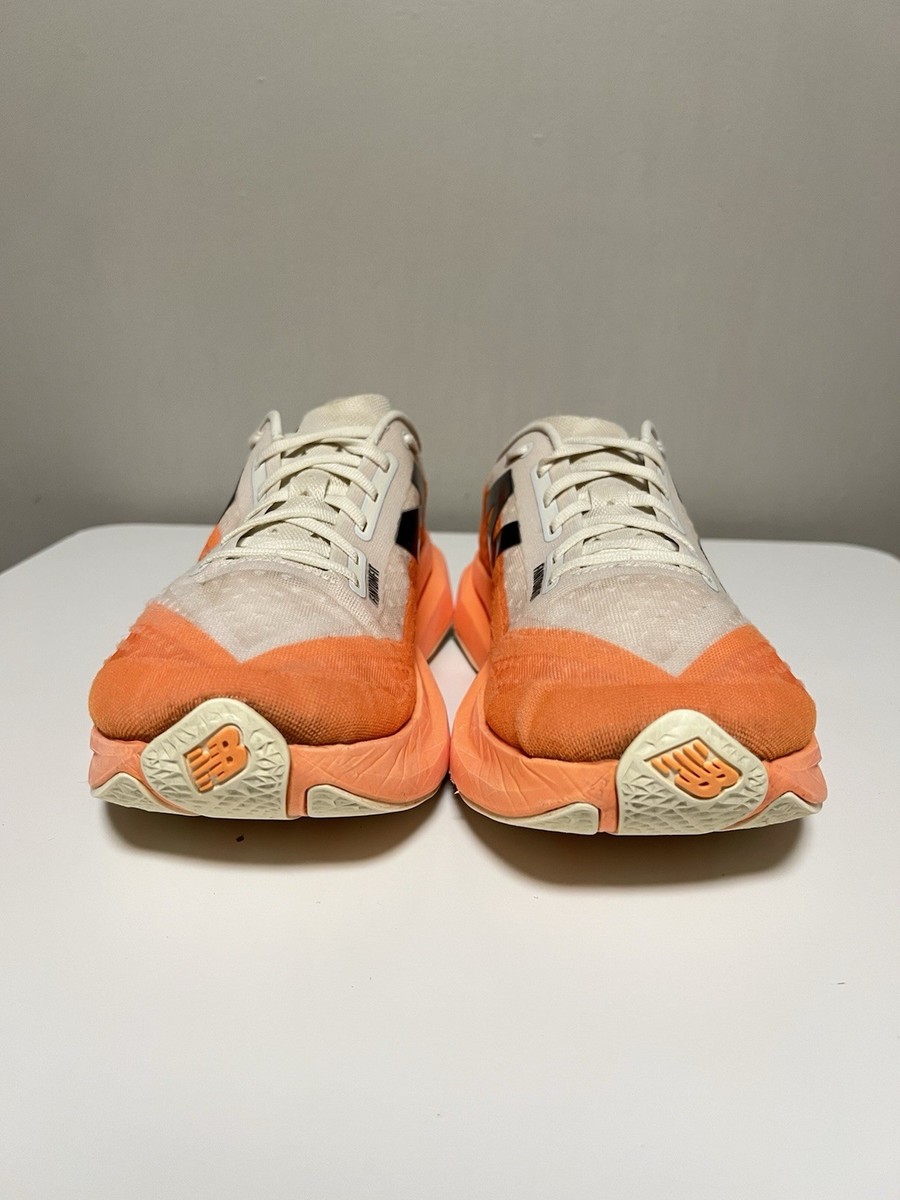 New Balance Men display picture 1