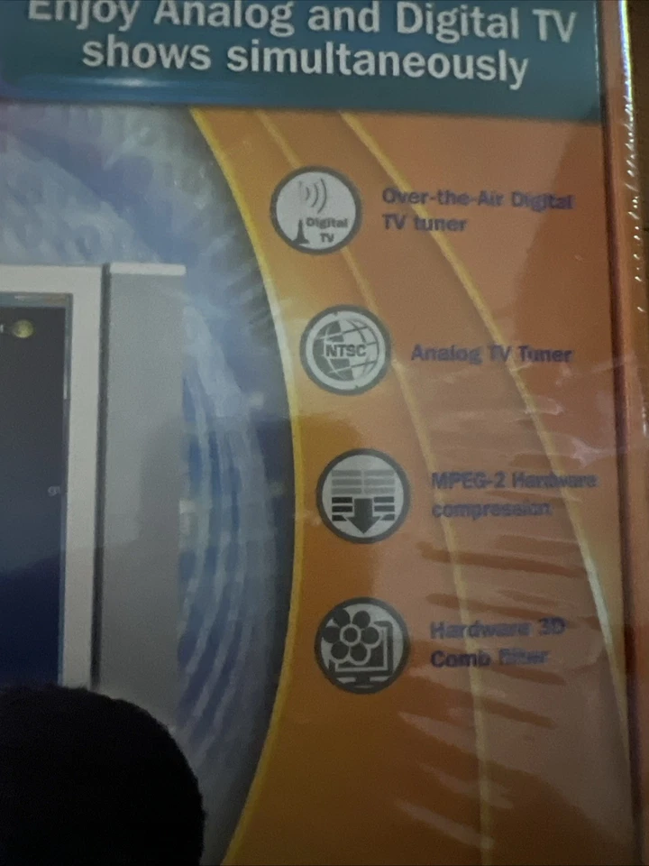 AVerMedia AVerTV Combo PCI-E Cable/ATSC TV Tuner+ S-Video/Composite Input Sealed - Image 2 of 3