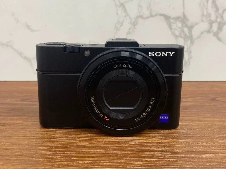 Sony DSC-RX100II 10-19.9x Digital Zoom Cameras for Sale | Shop New